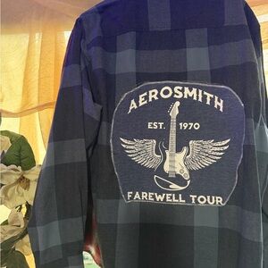 Wrangler Blue Plaid Casual Button Down Shirt